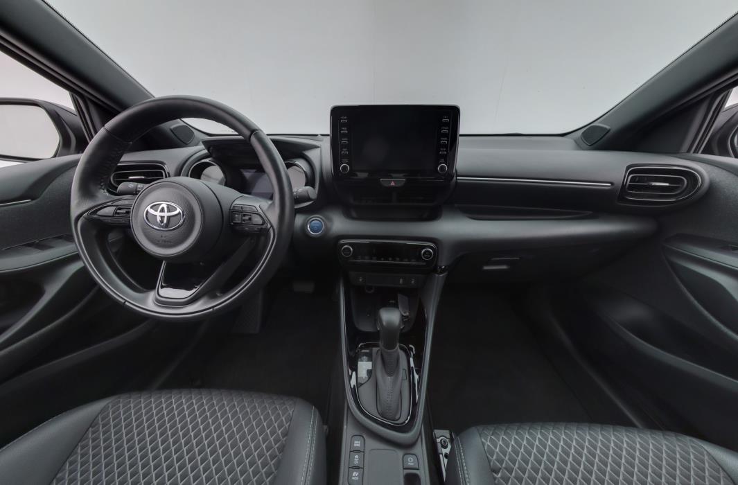 TOYOTA YARIS 2022