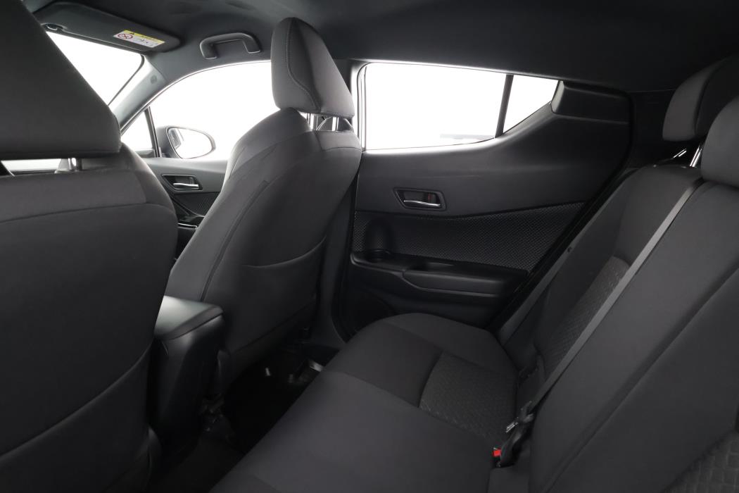 TOYOTA C-HR 2023