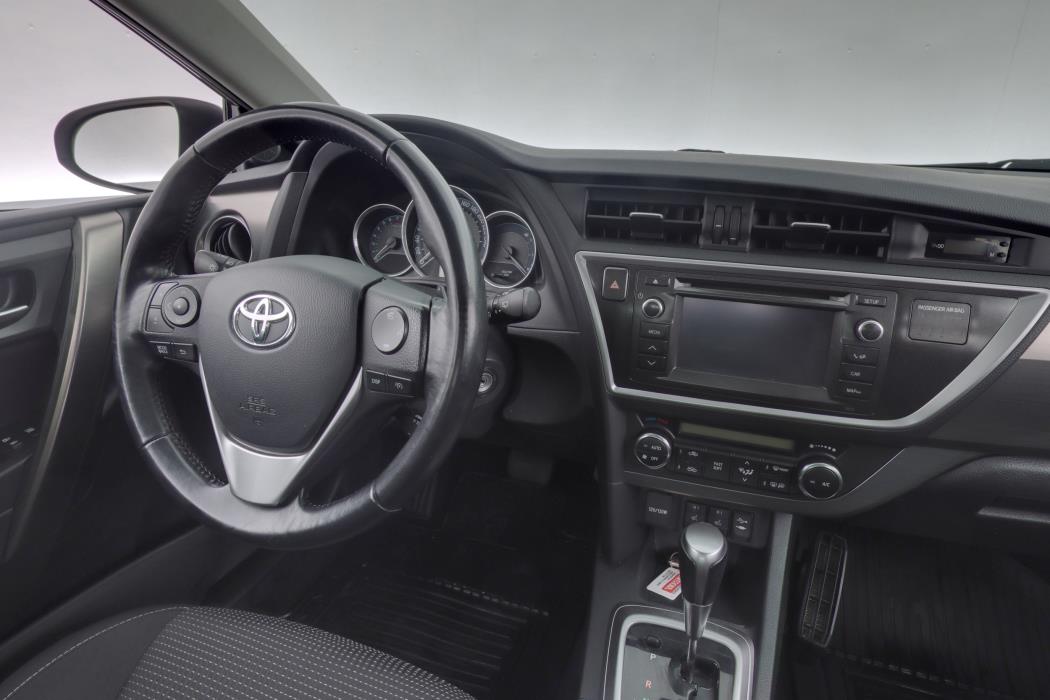 TOYOTA AURIS 2013