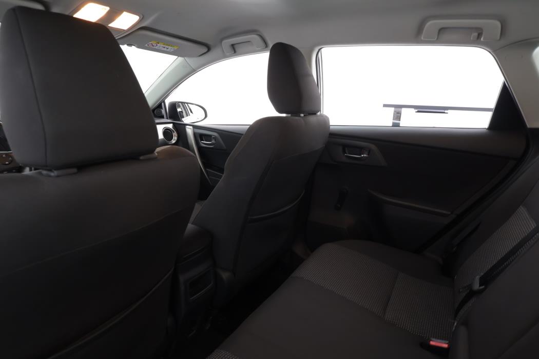 TOYOTA AURIS 2013