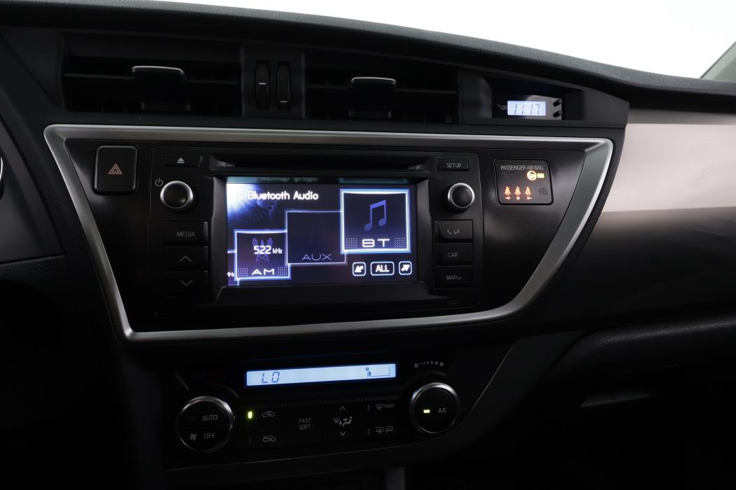 TOYOTA AURIS 2013