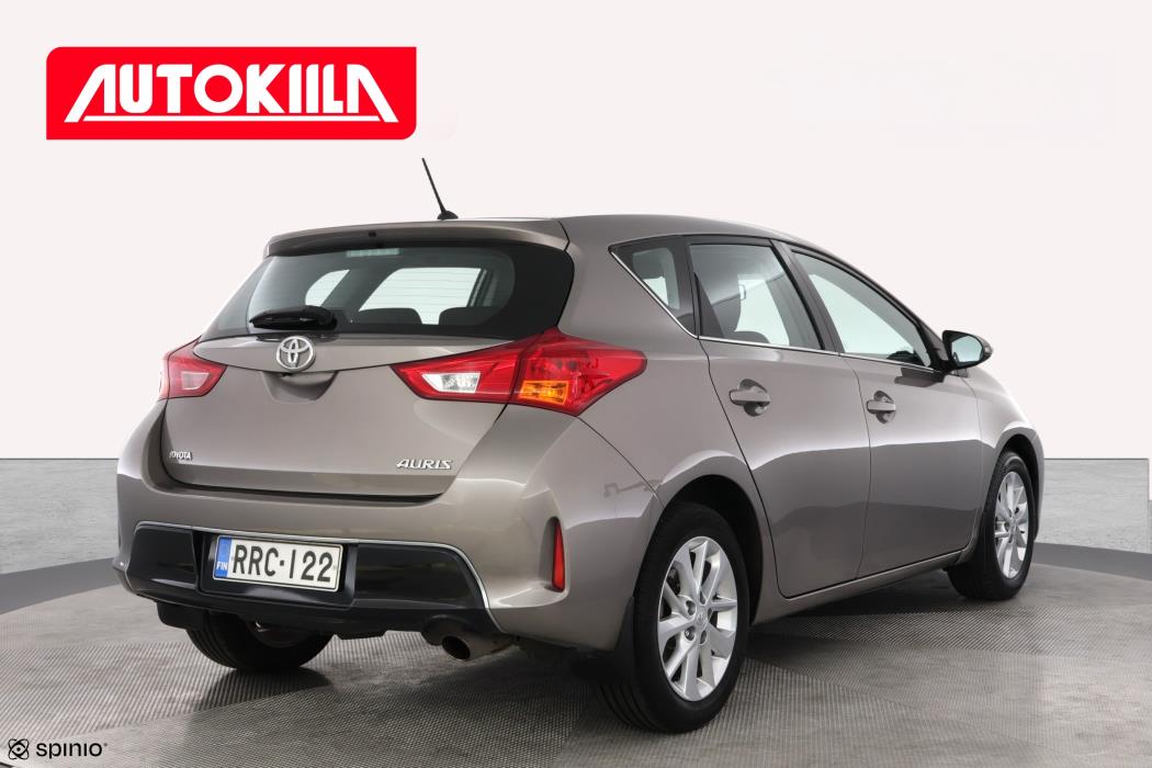 TOYOTA AURIS 2013
