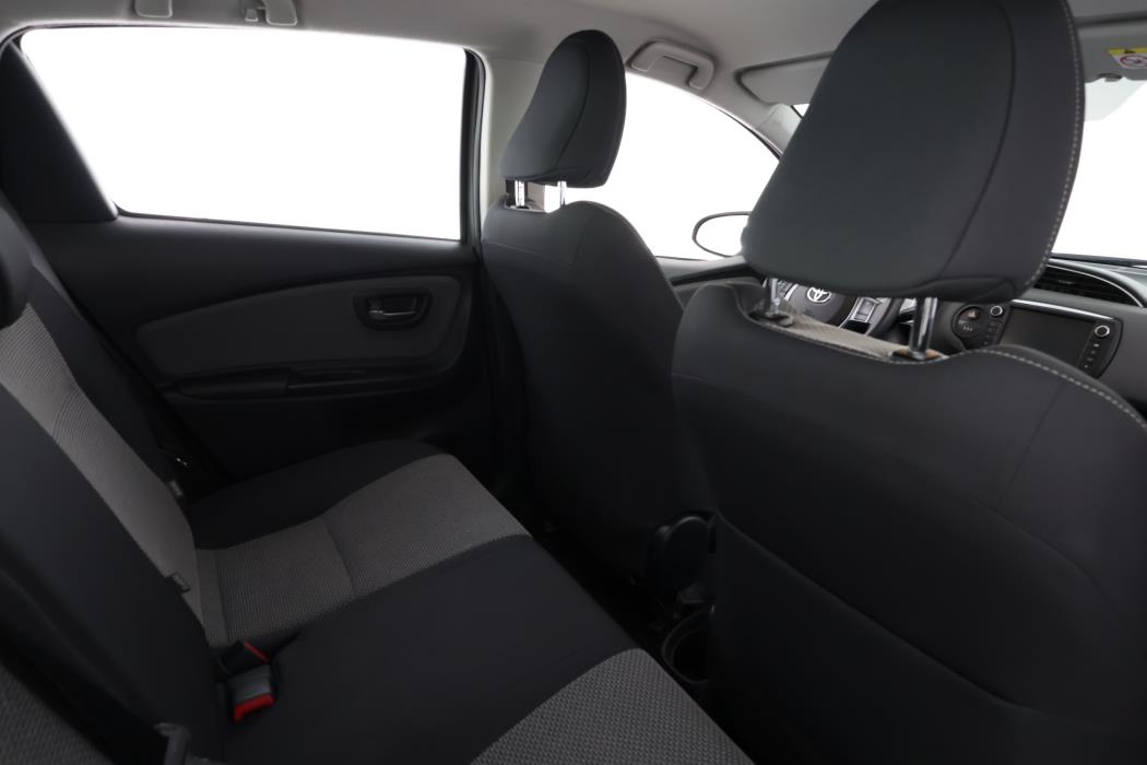 TOYOTA YARIS 2016