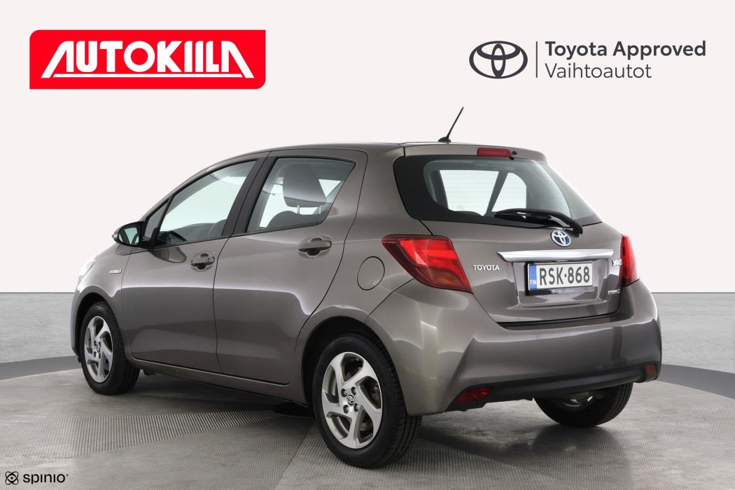 TOYOTA YARIS 2016
