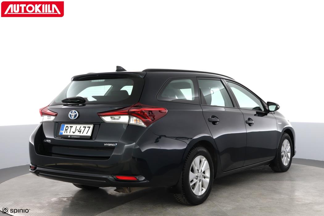 TOYOTA AURIS 2017