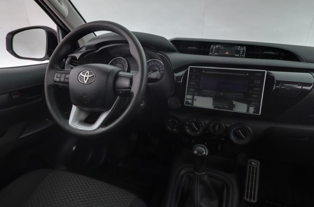TOYOTA HILUX 2019
