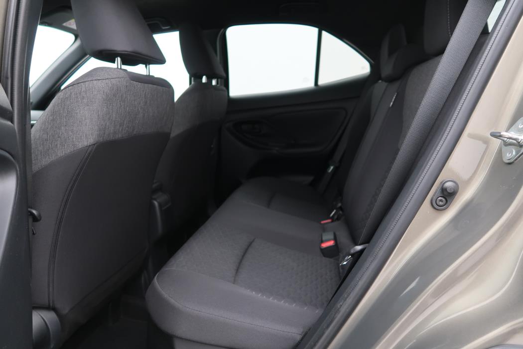 TOYOTA Yaris Cross 2023