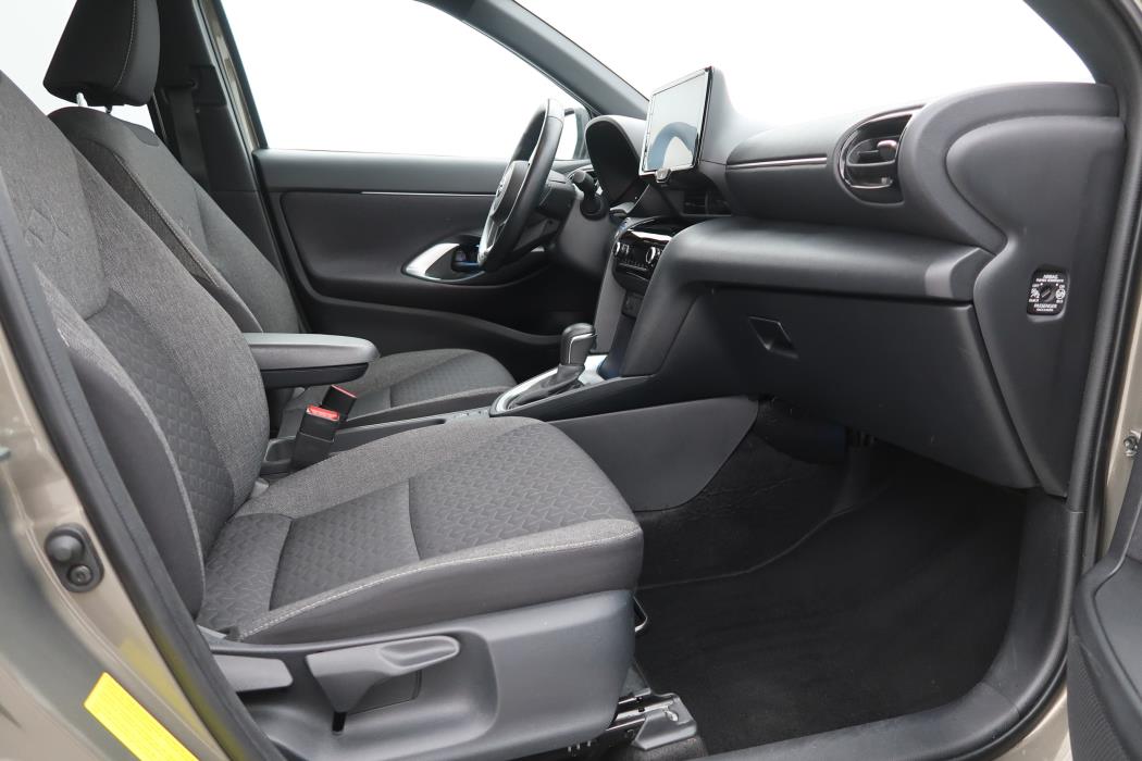 TOYOTA Yaris Cross 2023