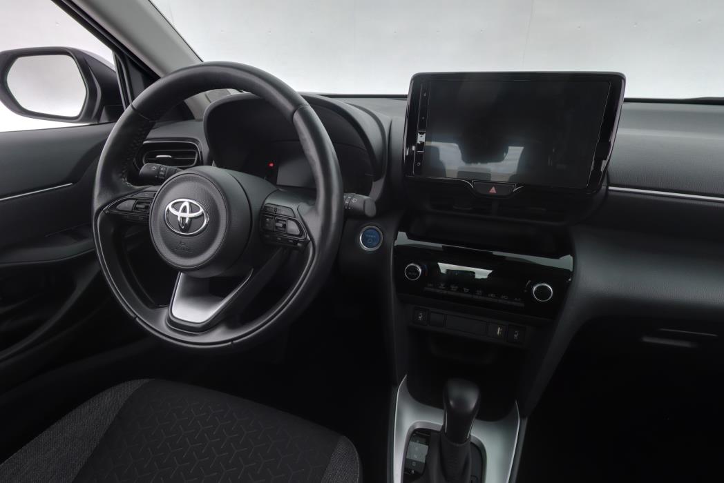 TOYOTA Yaris Cross 2024