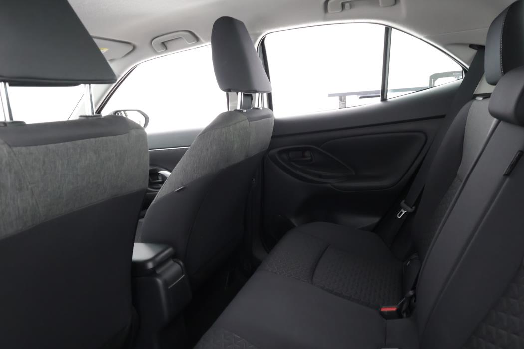 TOYOTA Yaris Cross 2024