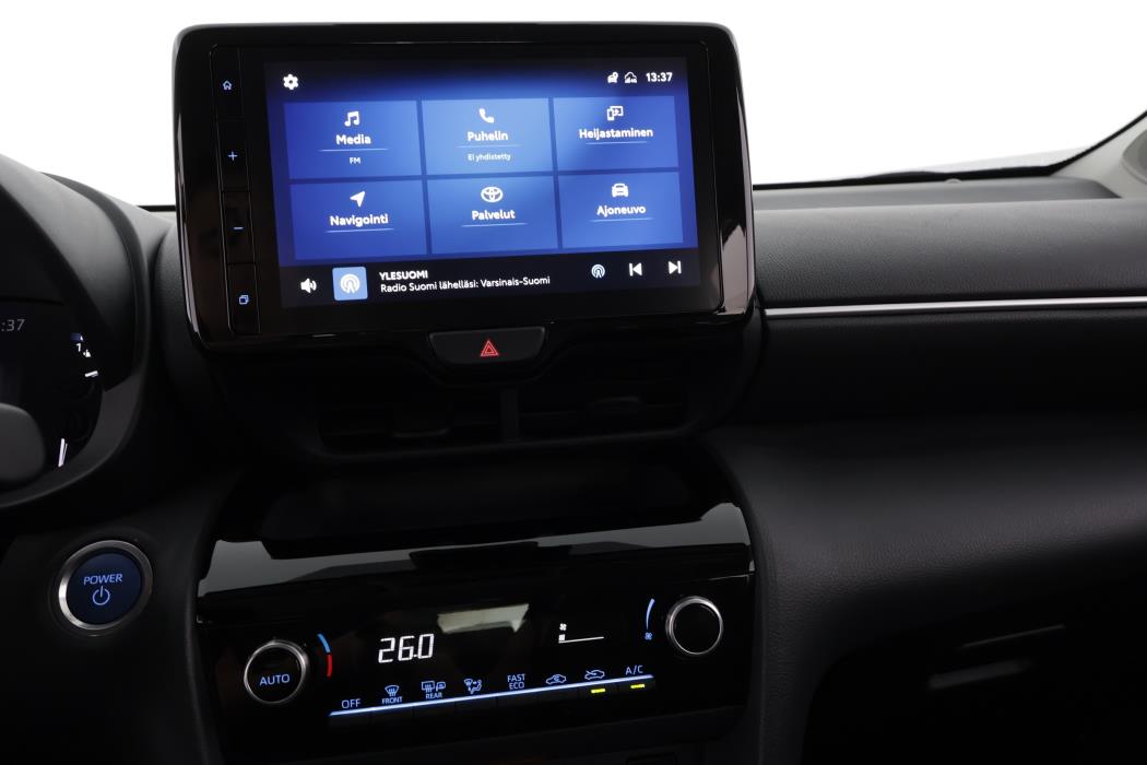 TOYOTA Yaris Cross 2024