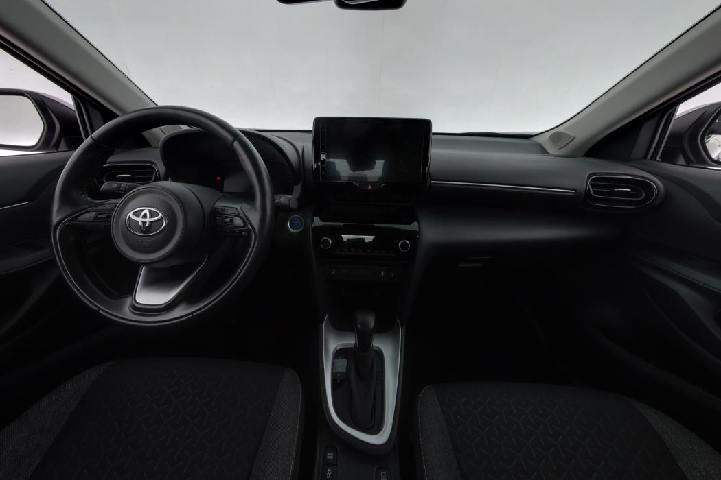 TOYOTA Yaris Cross 2024