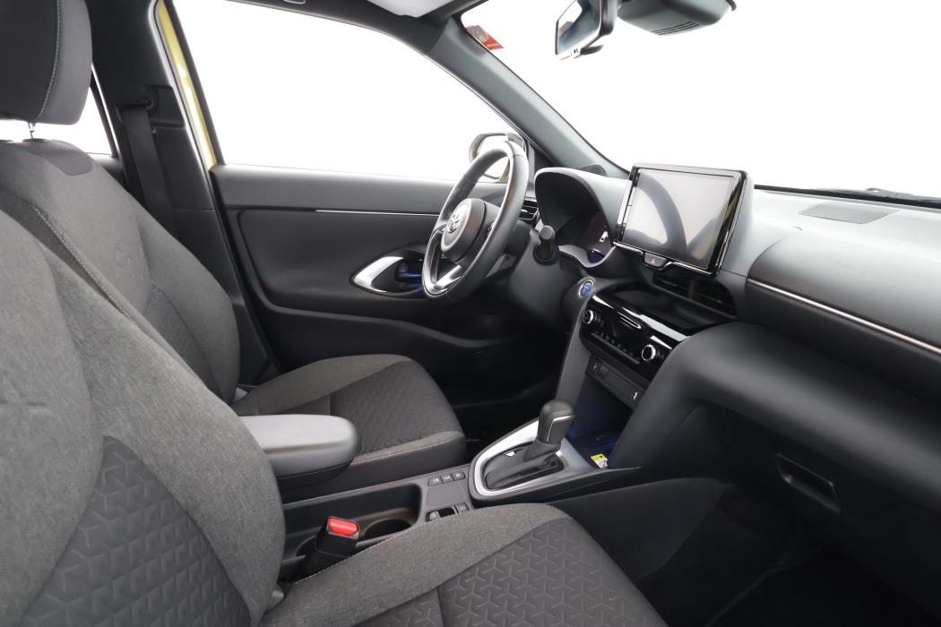 TOYOTA Yaris Cross 2024