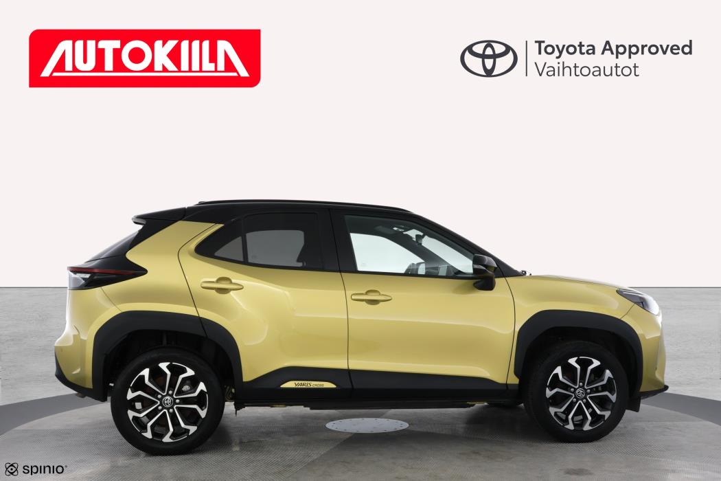 TOYOTA Yaris Cross 2024