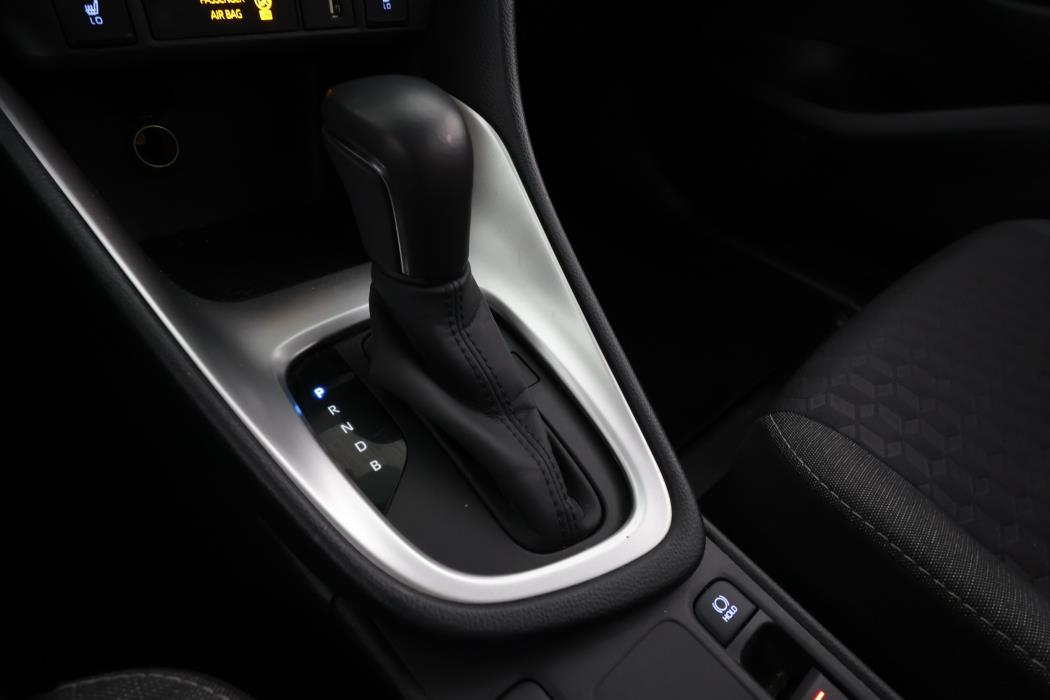 TOYOTA YARIS 2024