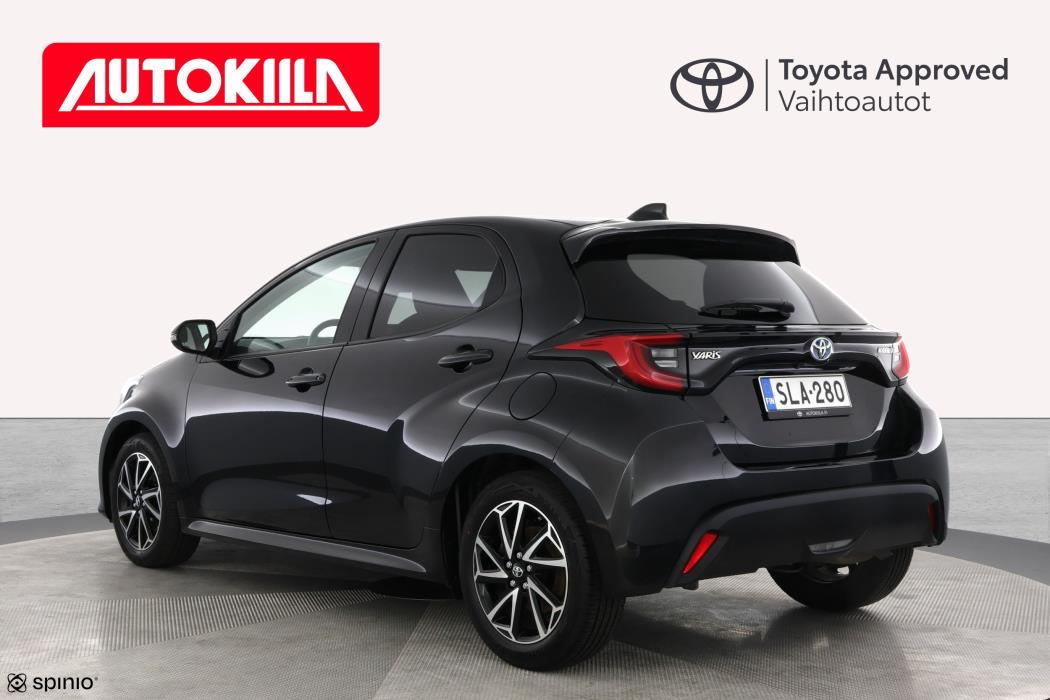 TOYOTA YARIS 2024