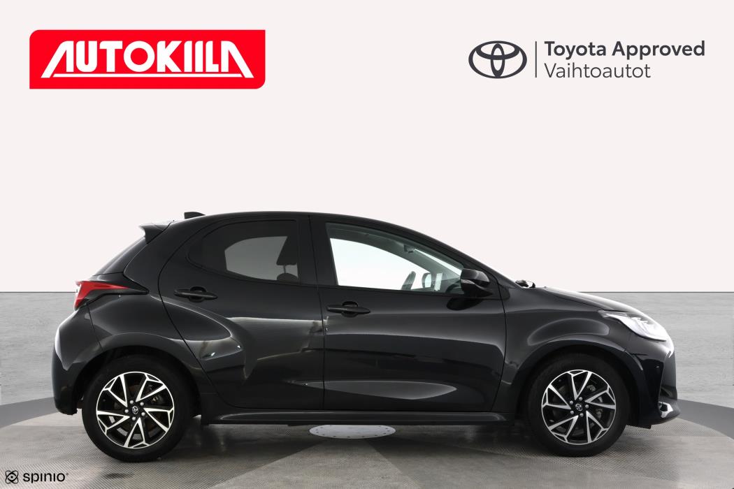 TOYOTA YARIS 2024