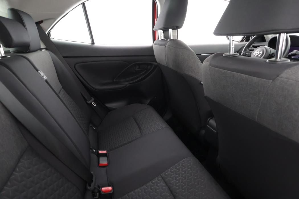 TOYOTA Yaris Cross 2024