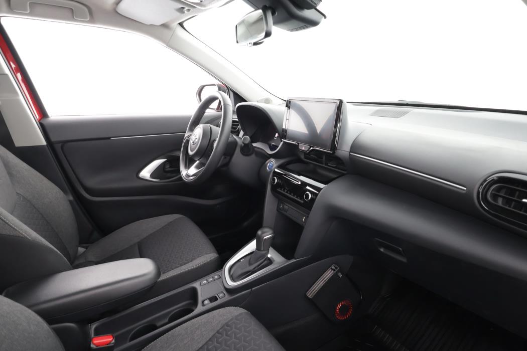 TOYOTA Yaris Cross 2024