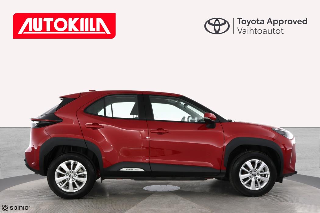 TOYOTA Yaris Cross 2024