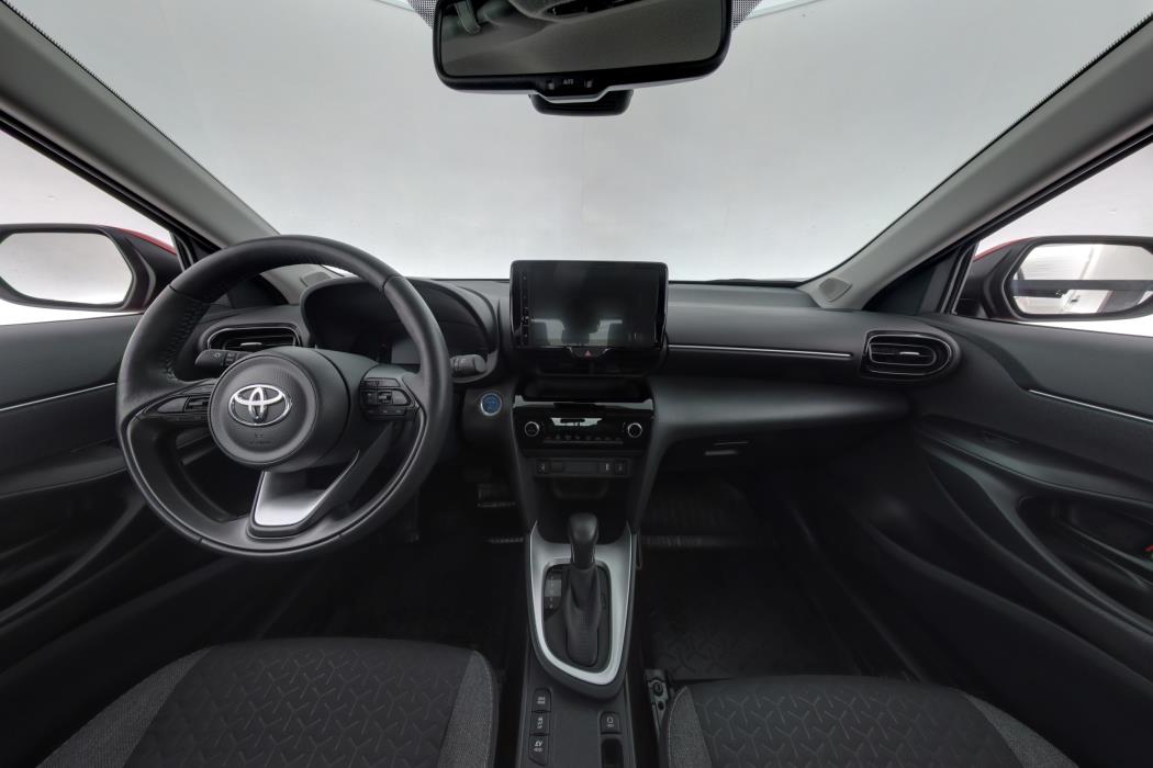 TOYOTA Yaris Cross 2024