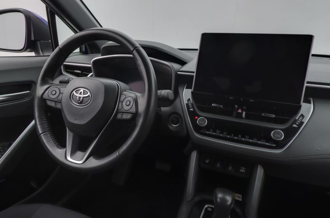 TOYOTA Corolla Cross 2024