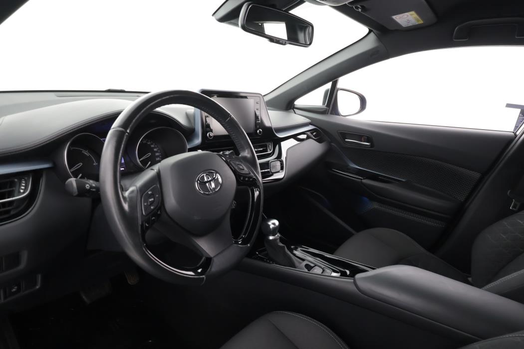 TOYOTA C-HR 2021