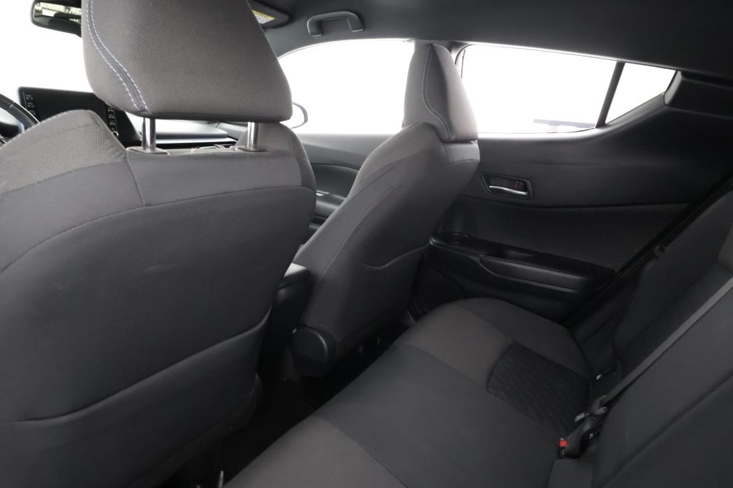 TOYOTA C-HR 2021