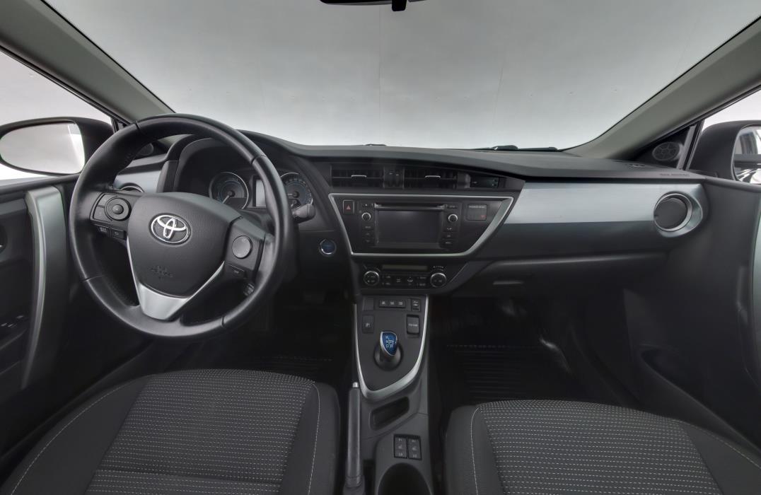 TOYOTA AURIS 2014