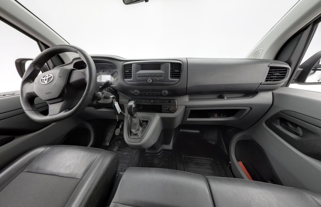 TOYOTA Proace 2017