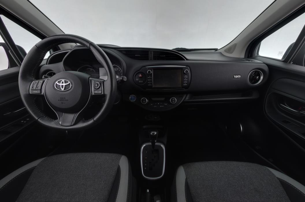 TOYOTA YARIS 2020