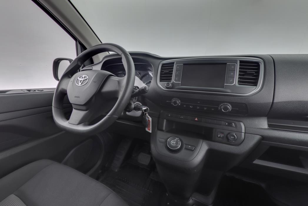TOYOTA Proace 2023