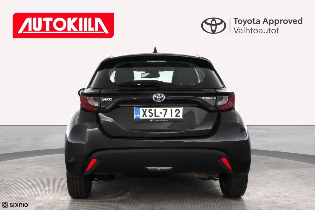TOYOTA YARIS 2024