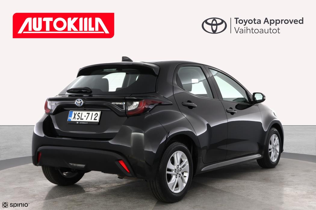 TOYOTA YARIS 2024