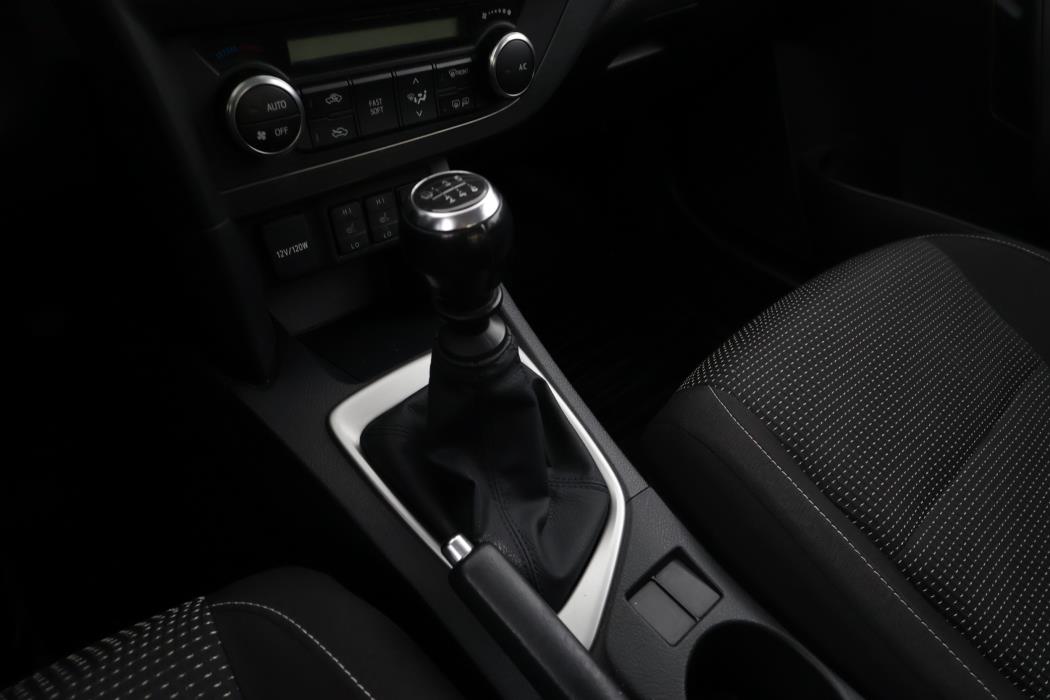 TOYOTA AURIS 2013