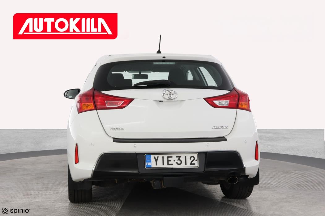TOYOTA AURIS 2013