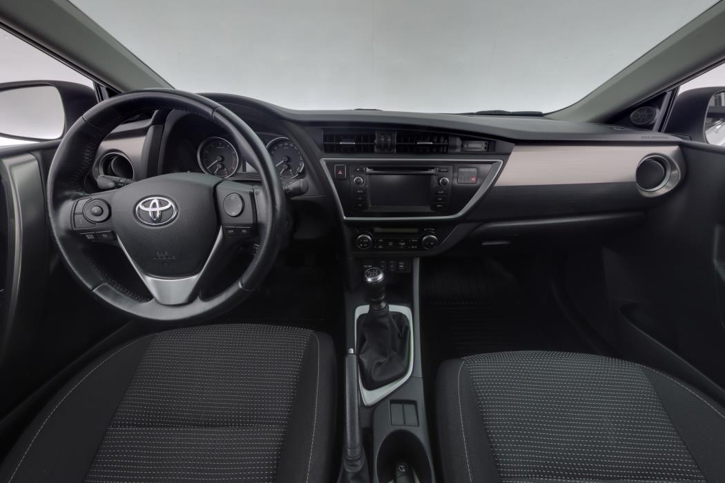 TOYOTA AURIS 2013