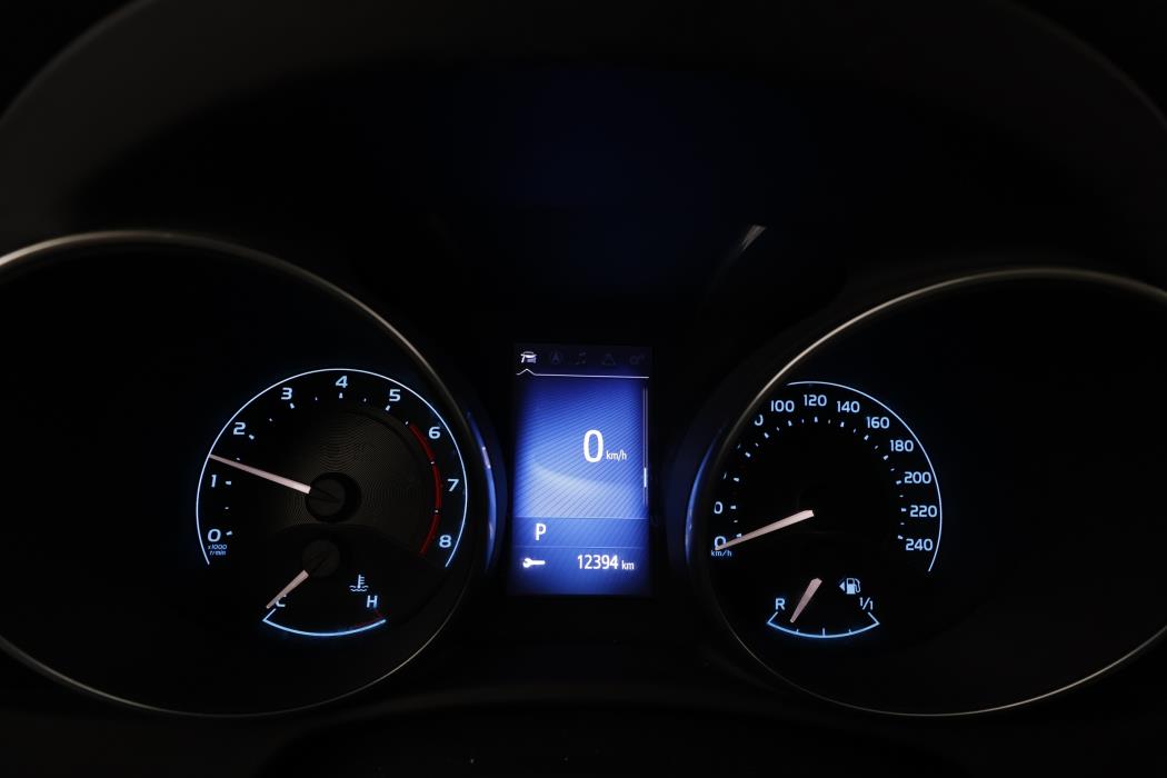 TOYOTA AURIS 2016