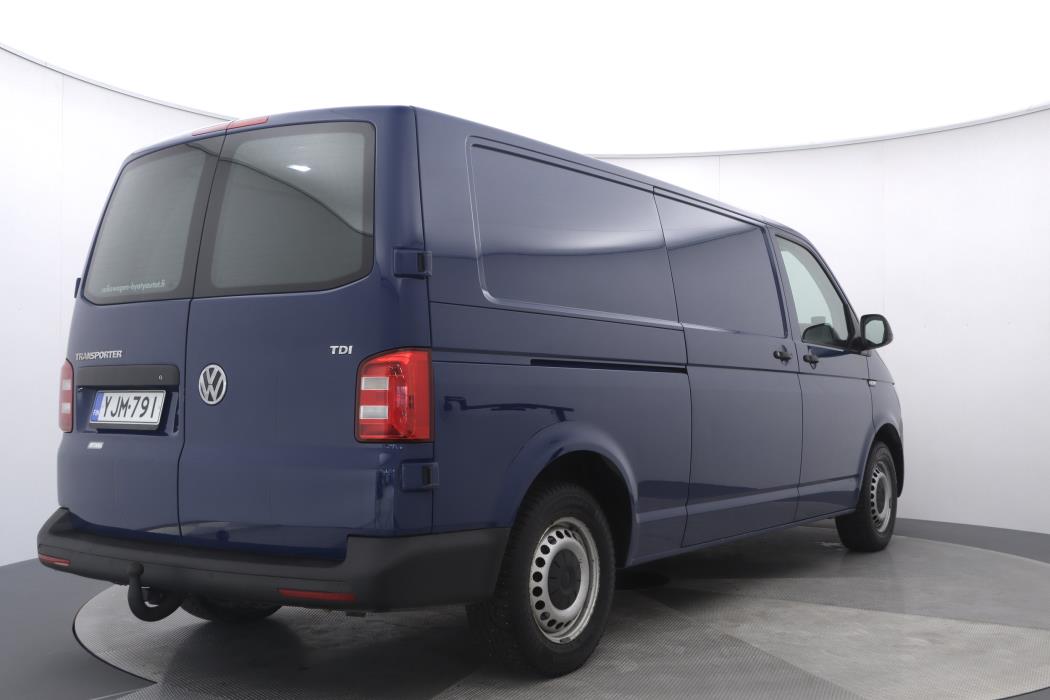 VOLKSWAGEN TRANSPORTER 2017