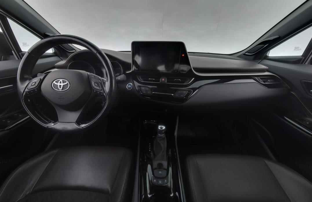 TOYOTA C-HR 2019