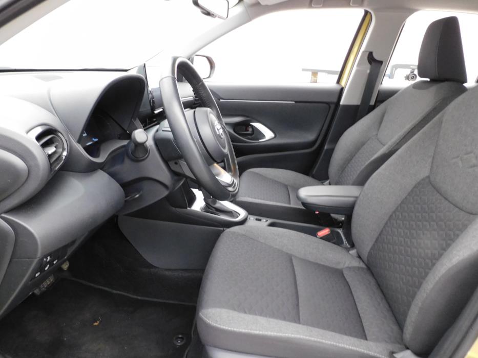 TOYOTA Yaris Cross 2024