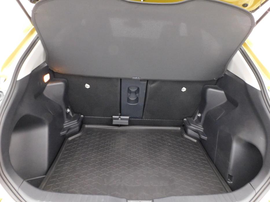 TOYOTA Yaris Cross 2024