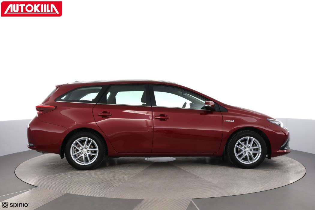 TOYOTA AURIS 2017