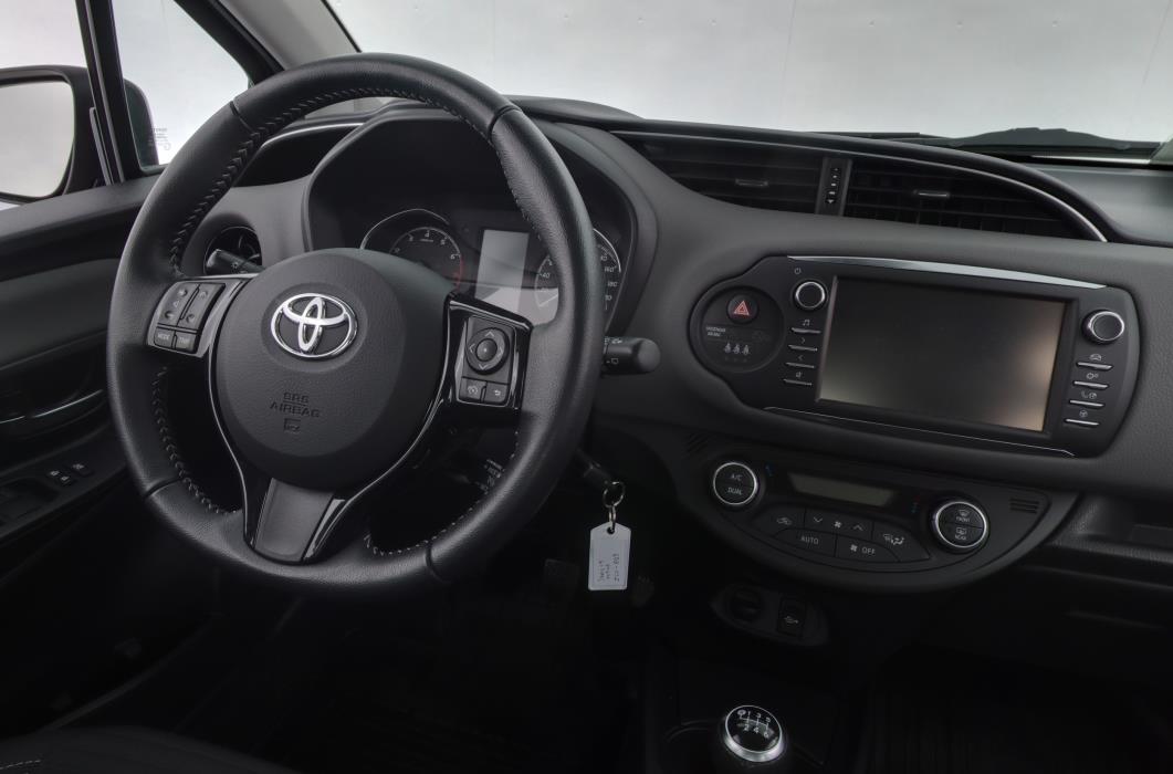 TOYOTA YARIS 2018