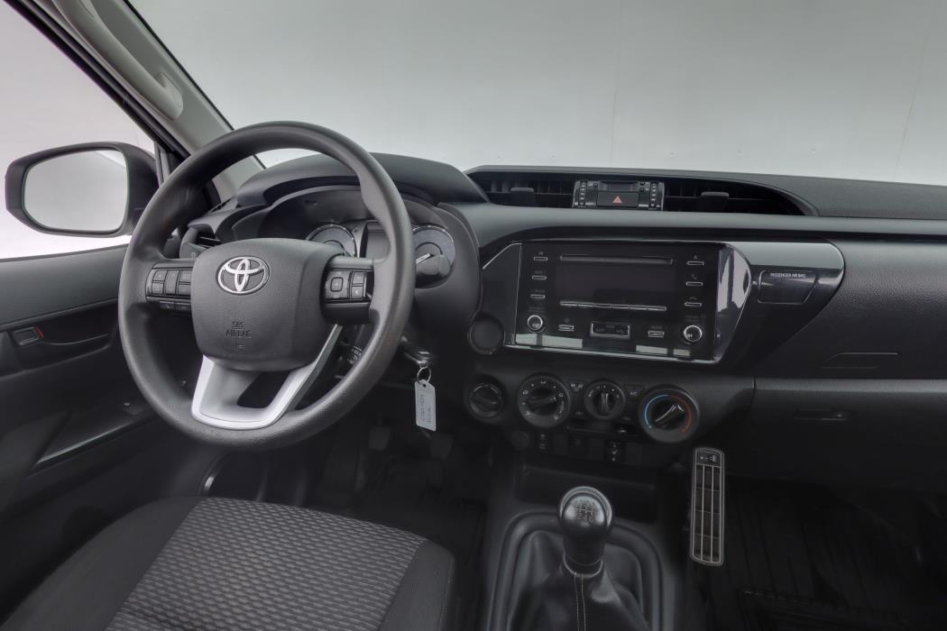 TOYOTA HILUX 2022