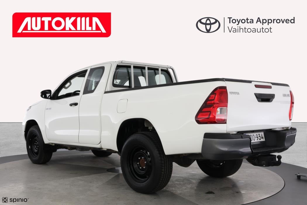 TOYOTA HILUX 2022