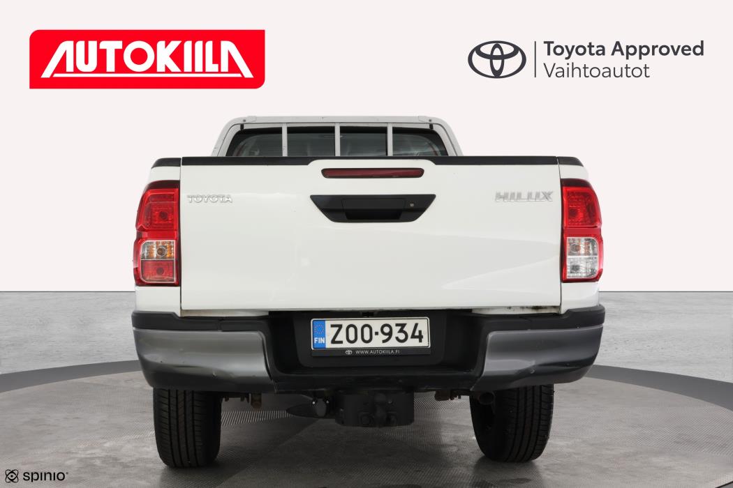TOYOTA HILUX 2022