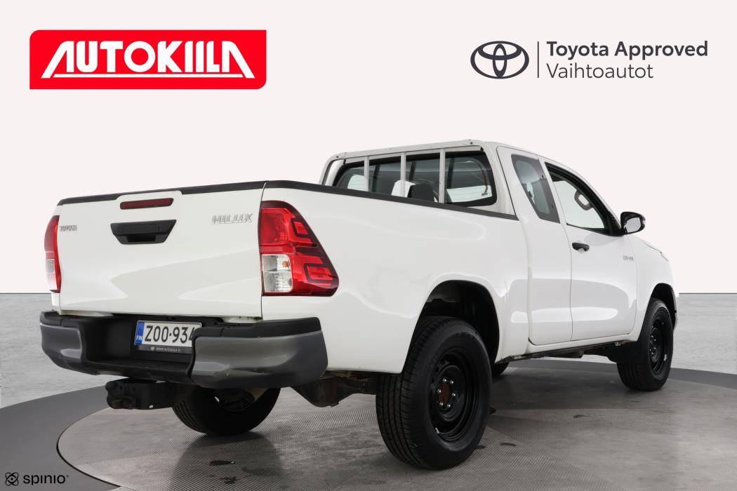 TOYOTA HILUX 2022