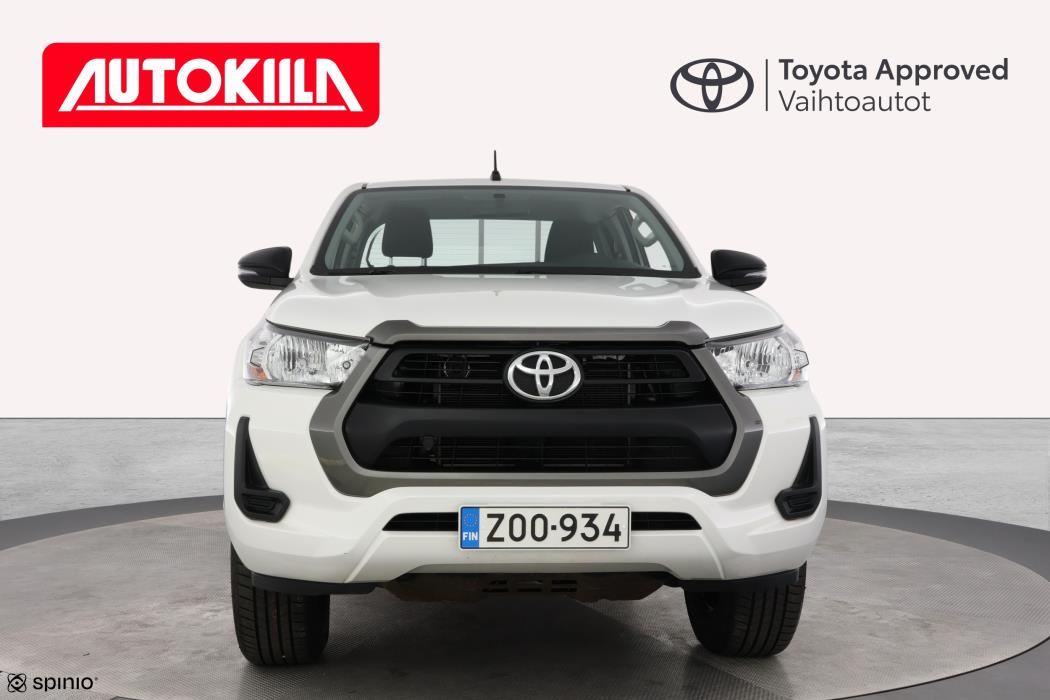 TOYOTA HILUX 2022