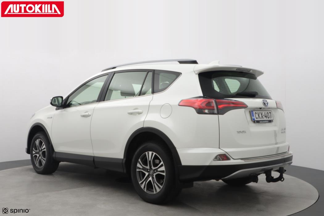 TOYOTA RAV4 2018